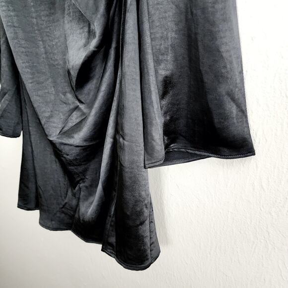 ASTR The Label Black Satin Cut Out Shoulder Mini Dress Bell Sleeve Size Medium - Picture 7 of 16